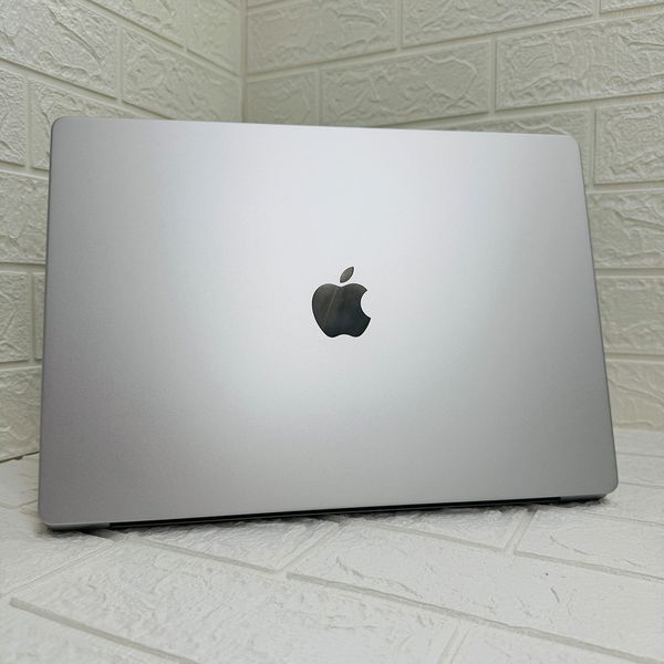 Б/в Ноутбук 16.2" Apple MacBook Pro 16 M1 Pro 16Gb RAM 512Gb SSD Liquid Retina XDR Silver (2131) 888-macpro16-2131