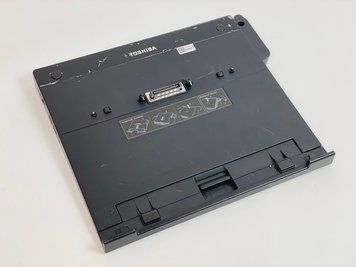 Б/у Док-станция Toshiba PA3680E-1PRP для Satellite R20 R25 Satellite Pro S300 S300M 2978