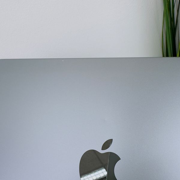 Б/в Ноутбук 14.2" Apple MacBook Pro 14 M1 Pro 16Gb RAM 512Gb SSD Liquid Retina XDR Space (1852) B-Class 888-macpro14-1852
