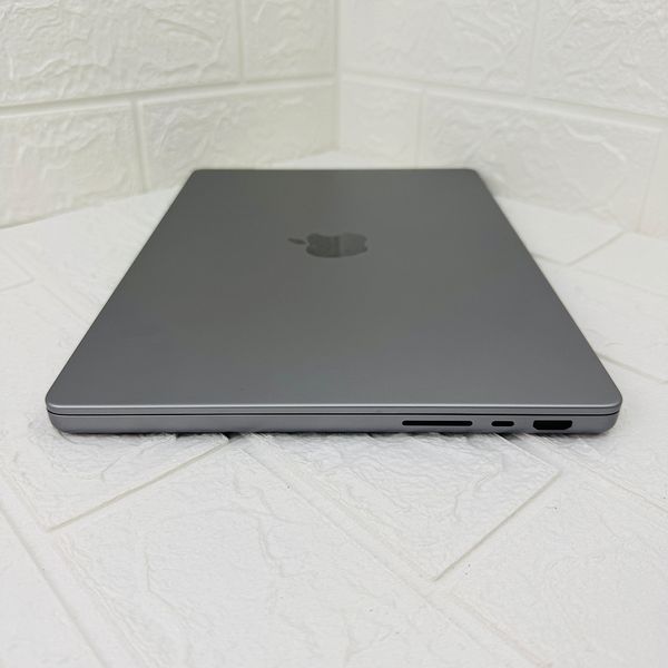 Б/у Ноутбук 14.2" Apple MacBook Pro 14 M1 Pro 16Gb RAM 512Gb SSD Liquid Retina XDR Space (2125) 888-macpro14-2125