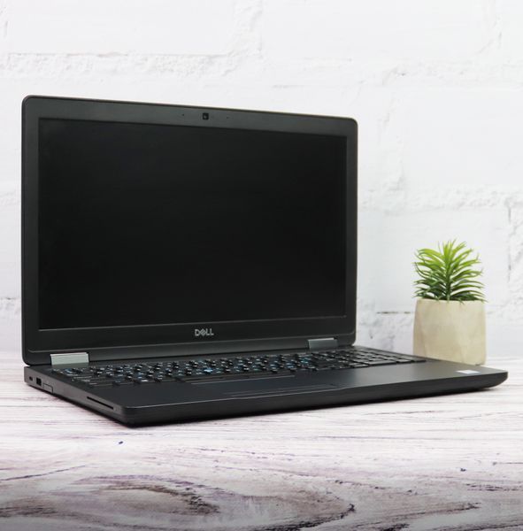 Б/у Ноутбук 15.6" Dell Latitude 5590 Intel Core i5-7300U 16Gb RAM 480Gb SSD NVMe FullHD IPS 7777-08082023-4asc_002