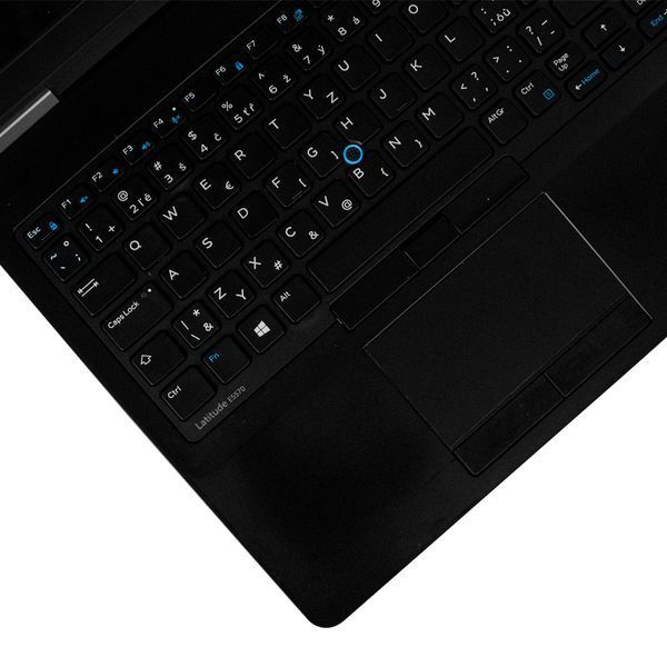 Б/в Ноутбук 15.6" Dell Latitude 5570 Intel Core i5-6300U 8Gb RAM 480Gb SSD FullHD IPS 11111-1090