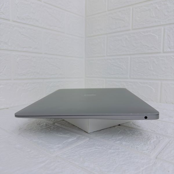 Б/в Ноутбук 13.3" Apple MacBook Air M1 16GB RAM 256Gb SSD IPS Space (1995) 890-macbook-air-13-1995