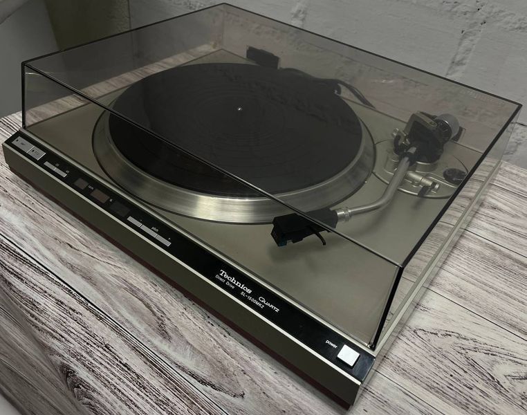Б/у Виниловый проигрыватель Technics Quartz SL-1500MK2 Direct Drive tecknicsquartzsl1500mk2