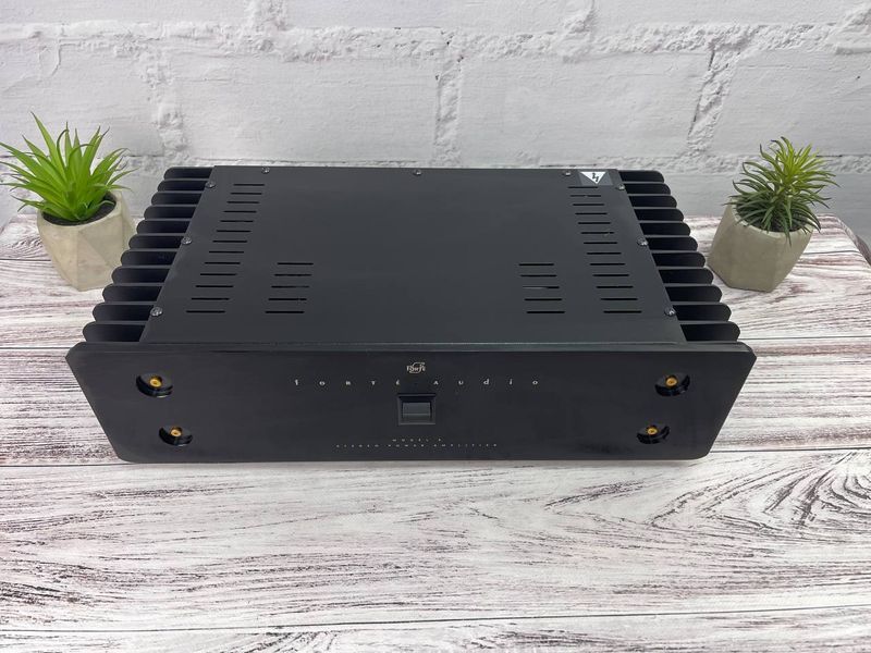 Б/в Підсилювач звуку Forte Model 5 Dual Channel Amplifier cdkewsfortec_001